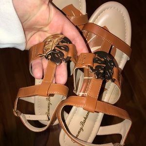 TOMMY BAHAMA sandals